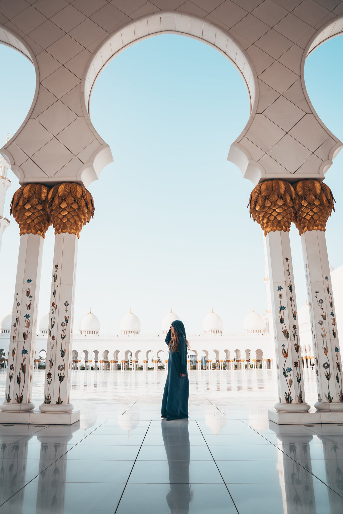  Abaya